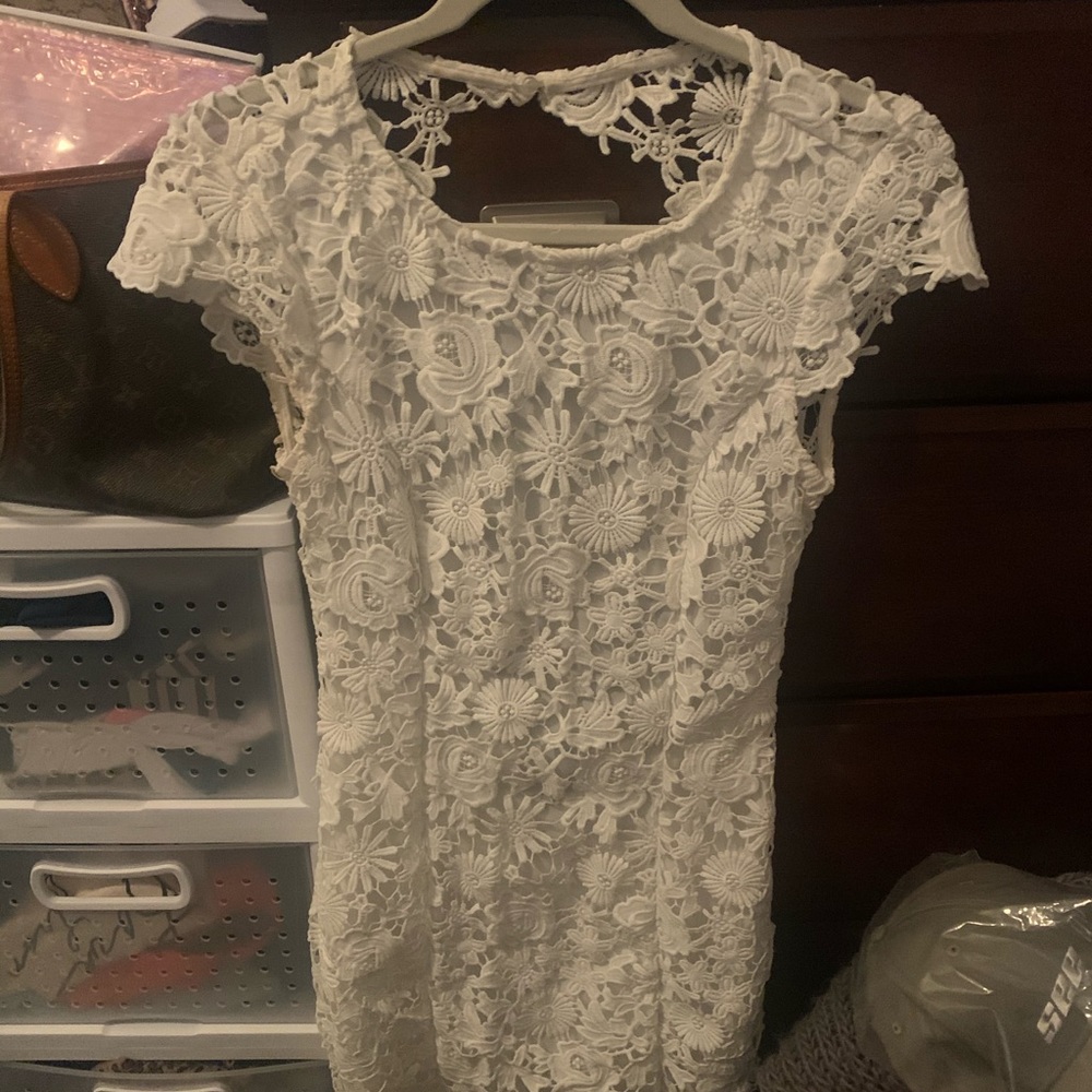 Lulus lace dress